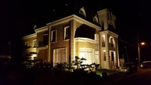 Bangunan di mana terletaknya the country house