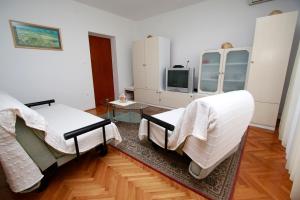 Kuchyň nebo kuchyňský kout v ubytování Villa Grozdic + 32 fotografií