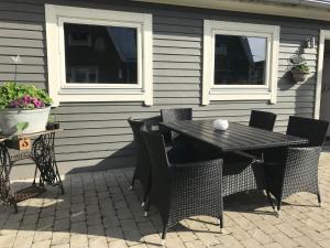 Patio nebo venkovní prostory v ubytování Gårdshus i Borgholm, Öland + 6 fotografií