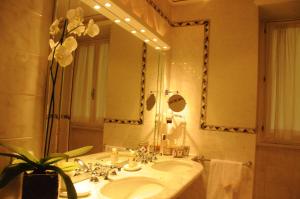Bagno di Hotel De La Ville