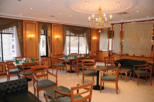 Posezení v ubytování Cairo World Trade Center Hotel & Residences