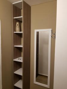 Fotografie z fotogalerie ubytování Woodstone apartment v destinaci Ploješť