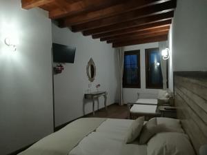 TV a/nebo společenská místnost v ubytování Manoleva House