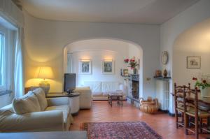 A seating area at Appartamento in Villa a 5 KM dal mare