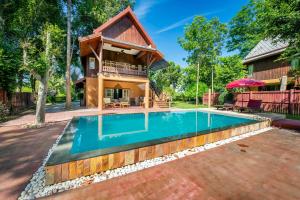Bazén v ubytování Vana Varin Resort nebo v jeho okolí
