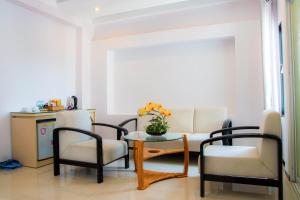 Posezení v ubytování Le Duong Hotel