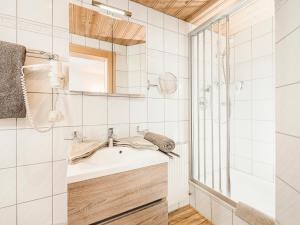 Postel nebo postele na pokoji v ubytování Gästehaus Oblasser