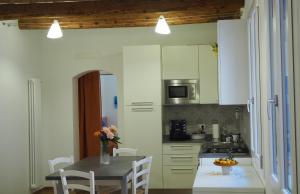 Nhà bếp/bếp nhỏ tại R&B Giardino 34