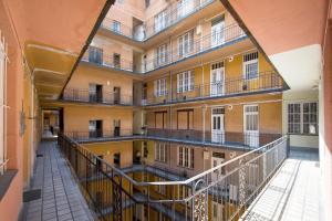 ブダペストにあるReal Apartments Kertészのギャラリーの写真