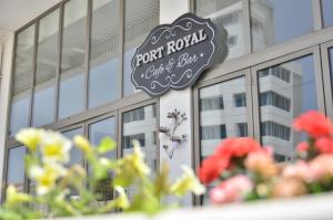 Certifikát, hodnocení, plakát nebo jiný dokument vystavený v ubytování Port View Hotel