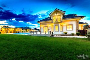Hoone, kus villa asub