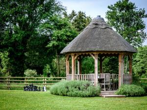 Zahrada ubytování Lakeview Holiday Cottages