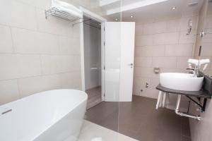 Kúpeľňa v ubytovaní Soho Boutique Bahía Málaga