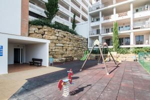 Herní místnost nebo prostor pro děti v ubytování Apartamento con vistas al mar en Manilva Playa
