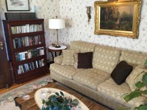 Χώρος καθιστικού στο Auberge Taylor Manor