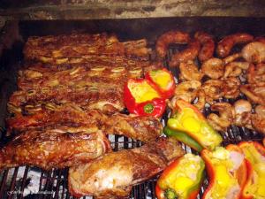 Equipamiento para hacer parrilladas disponible en la casa de vacaciones