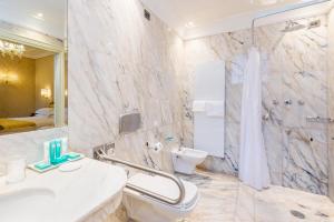 Baðherbergi á Hotel Ai Cavalieri di Venezia