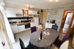 Gallery image of Holiday home Miramary in Trilj