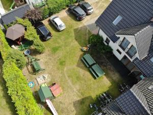 Zahrada ubytování Villa Przy Plazy w Trzesaczu