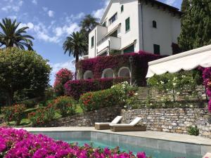 Swimmingpoolen hos eller tæt på Villa Cristina luxury property in Rapallo