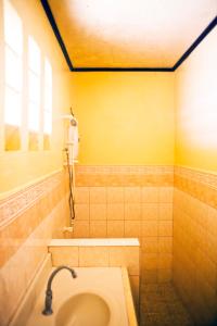 A bathroom at Vitton Resort