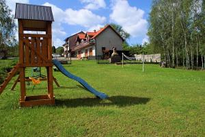Children's play area sa Noclegi Azyl