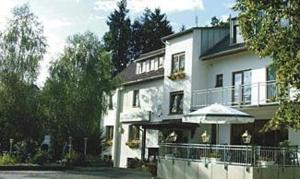 Lichtenfels-Sachsenberg的住宿－沃爾德菲爾森酒店，相簿中的一張相片