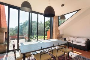 Posezení v ubytování Ultra Luxe Villa w Stunning Pool Paradise