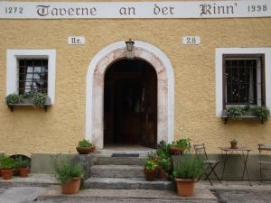 The facade or entrance of Rinntaverne