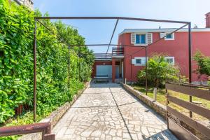 Vonkajšia záhrada v ubytovaní Villa Polion Valbandon