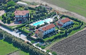Bazén v ubytování Agriturismo Campallegro nebo v jeho okolí