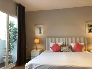 Ένα ή περισσότερα κρεβάτια σε δωμάτιο στο Be Oporto Apartments Clérigos