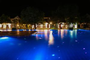 Gallery image of Oak Ray Elephant Lake in Sigiriya