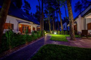 Vonkajšia záhrada v ubytovaní Apartamenty Villa Baltic Sun II i III