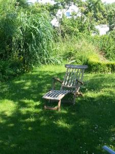 Ein Garten an der Unterkunft Haus MeerZeit