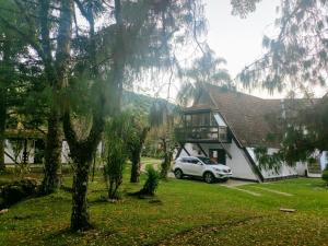 Vườn quanh Chalé Vale do Bosque