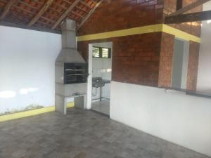 Porto dos Lencóis - Chalé Tipo Apartamento的厨房或小厨房