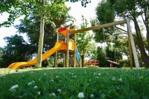 Zona de juegos infantil en Kora Park Resort