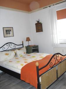 Postel nebo postele na pokoji v ubytování Pension Reuss - Hotel garni