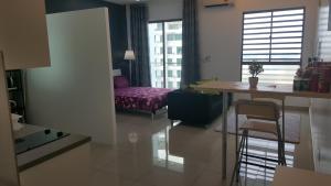 Una cocina o cocineta en D'Kroll Cybersquare Cyberjaya Studio Suite