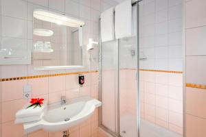 Ein Badezimmer in der Unterkunft ibis Styles Berlin City Ost