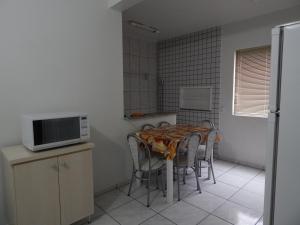 Ruang makan di apartemen