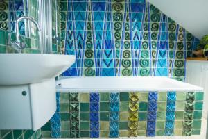 Phòng tắm tại The Ceramic House +140 ảnh