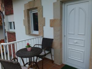 A balcony or terrace at Apartamentos Guadalupe