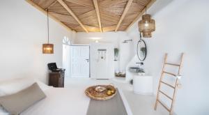 Postel nebo postele na pokoji v ubytování Sophia Boutique Hotel