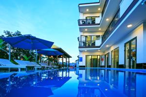 Kolam renang di atau dekat dengan Zen Hoian Villa