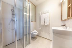 Kúpeľňa v ubytovaní Apartments "Wolska Residence" + 37 fotografií