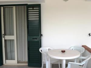 صورة لـ Hotel Residence Villa Ascoli في فييستي