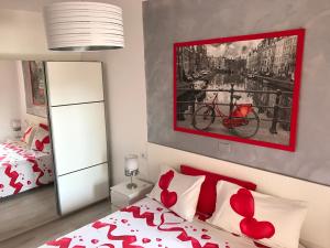 Posteľ alebo postele v izbe v ubytovaní Bonito apartamento Complejo Orlando