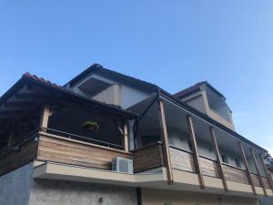Balkón nebo terasa v ubytování Apartmani Izvor - Tuheljske Toplice
